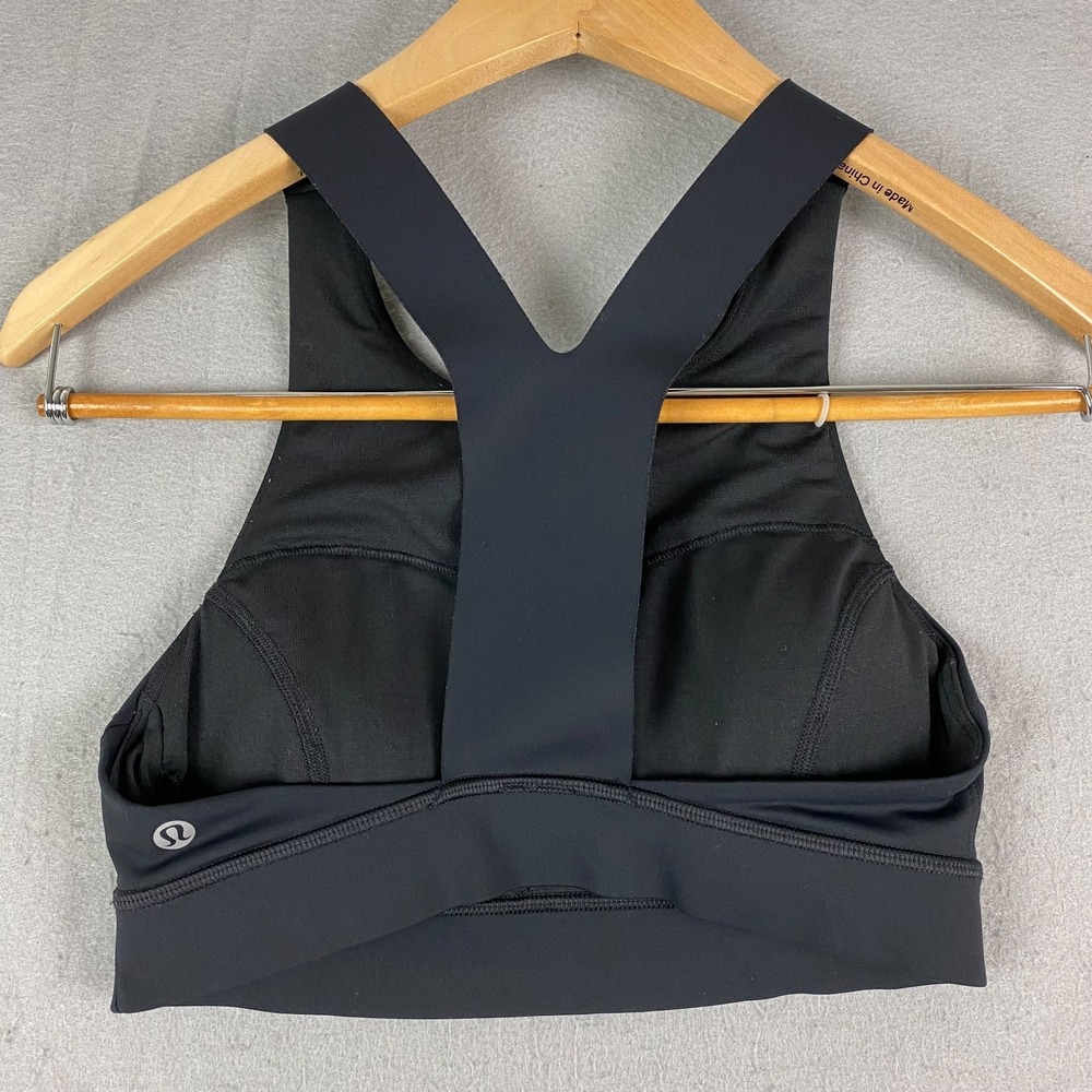 Lululemon Fast And Free Sports Bra Womens 6 solid Black Racerback